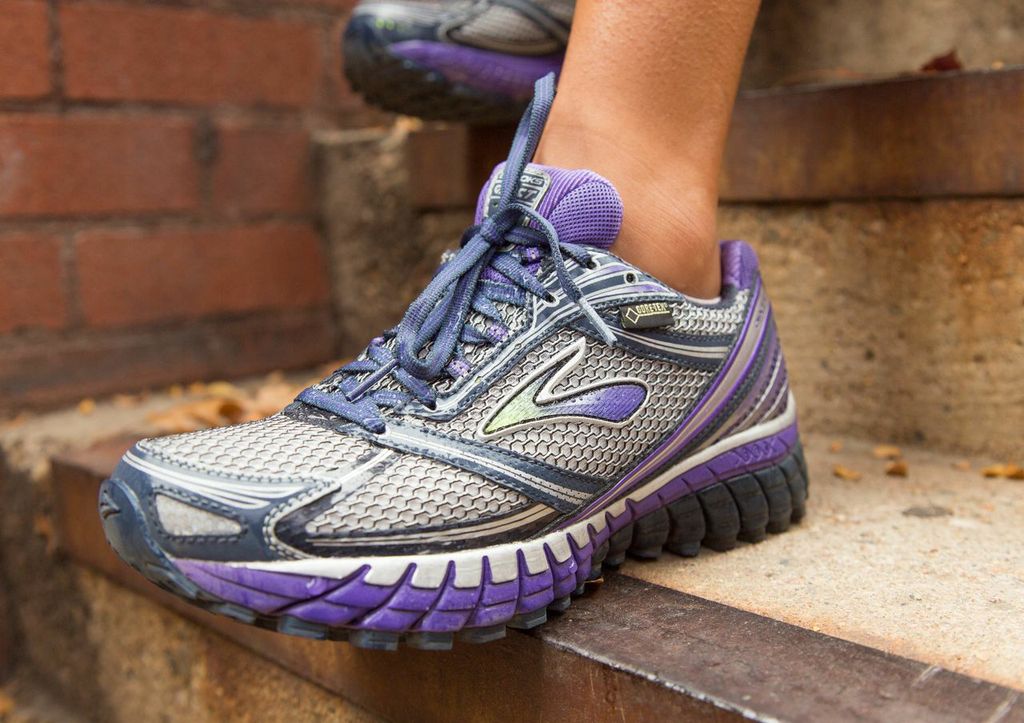 brooks ghost 6 mujer