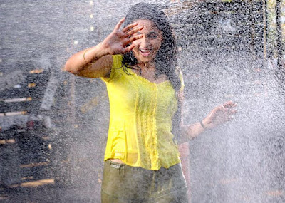 Anushka Hot Wet in Yellow Dress Photos