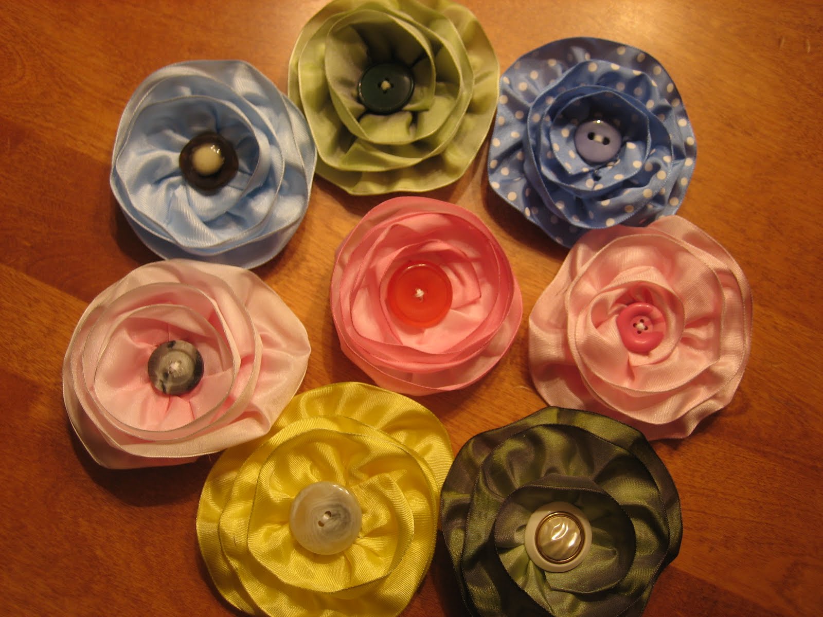 Elizabeth & Co. Spring Ribbon Pins