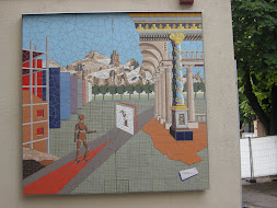 Mosaico - Entrada de uma escola em Trento Italia