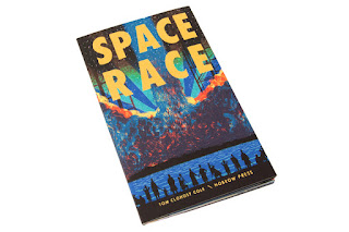 Space Race de Tom Clohosky Coley. Edita Nobrow