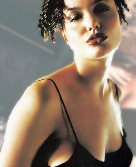 angelina jolie wallpaper bikini. Angelina Jolie hot wallpapers