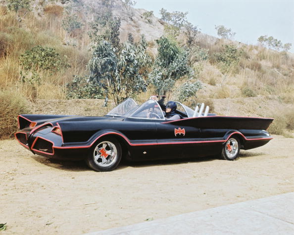 Carrinho Hot Wheels Batman Tv Series Batmobile Mattel na Americanas Empresas