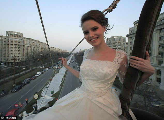 news article longest bridal train thats miles long puts gypsy weddings shame news article longest bridal train thats miles long puts gypsy weddings shame
