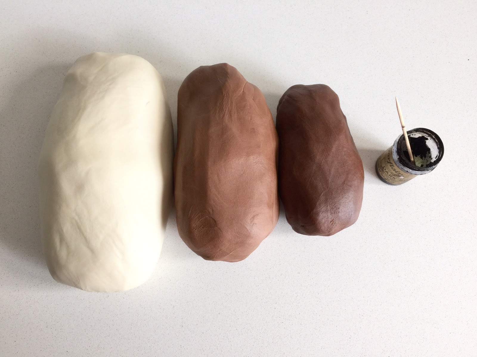 Elaine's Sweet Life Making realistic woodgrain with fondant {Tutorial}