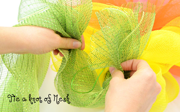 Deco Mesh, Wreath, Tutorial, Butterfly, How to, Spring, Summer, Wreath Ideas