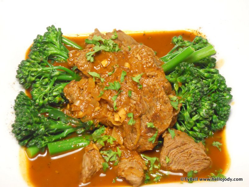 Hello, I'm Jody HCG Phase 2 Beef Goulash with Aspiration Broccolini