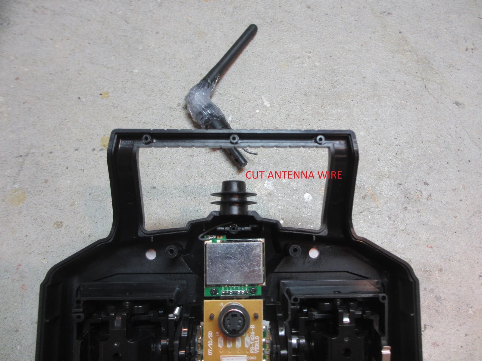 rcGatorr RC Transmitter Antenna Upgrade