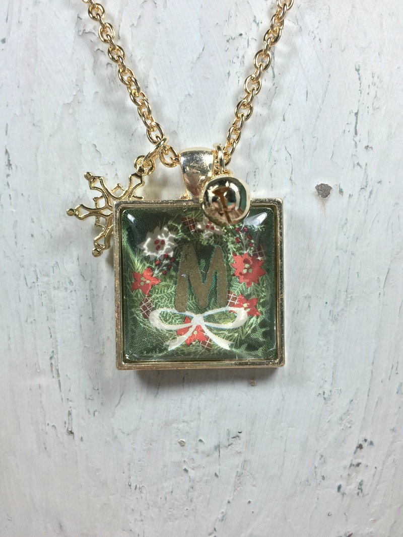 Courtney Lane Designs Make Your Own Holiday Necklaces!