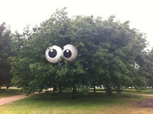 countdowns: Halloween beach ball eyes for tree (can be - Big Halloween Decorations countdowns: Halloween beach ball eyes for tree (can be - Big Halloween Decorations