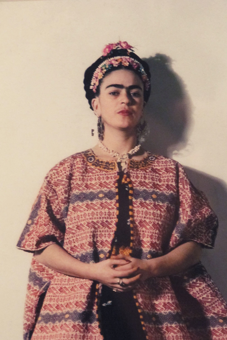frida the 23 beautiful color photos of frida kahlo from between the 1930s and 1950s vintage frida the 23 beautiful color photos of frida kahlo from between the 1930s and 1950s vintage