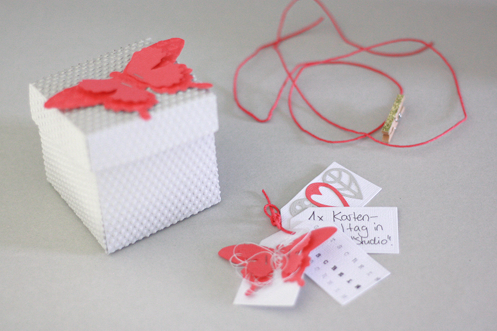 Crafting ideas from Sizzix UK Voucher Box for Mother´s Day spend