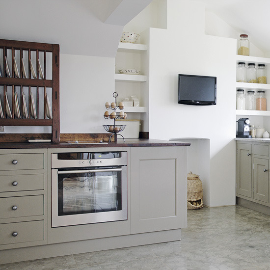 Love this grey kitchen in