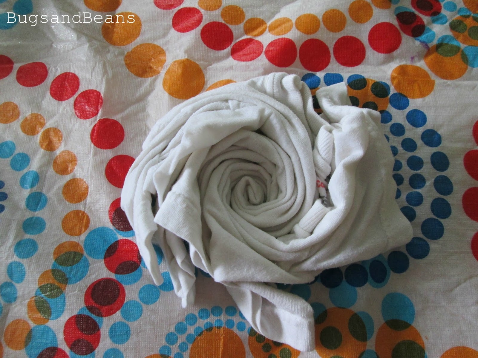 twisting shirt for tie dye