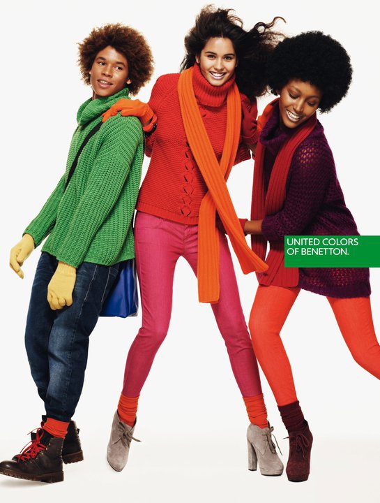洋書 THE BENETTON CAMPAIGNS UNITED COLORS Bringing the world to life through the power of colour