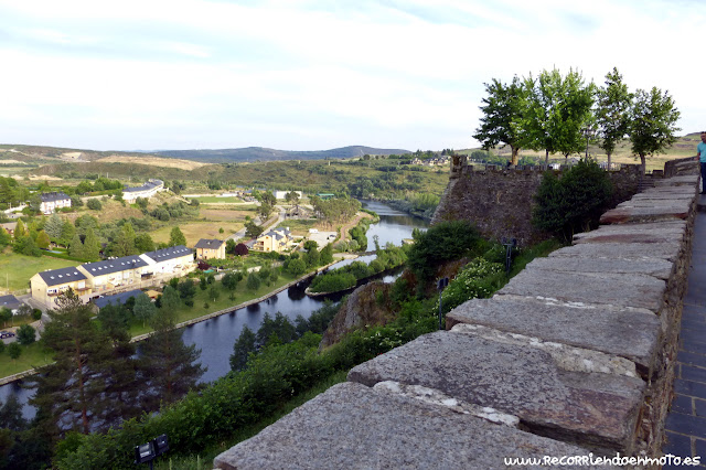 Vistas sobre el río Tera. Puebla de Sanabria