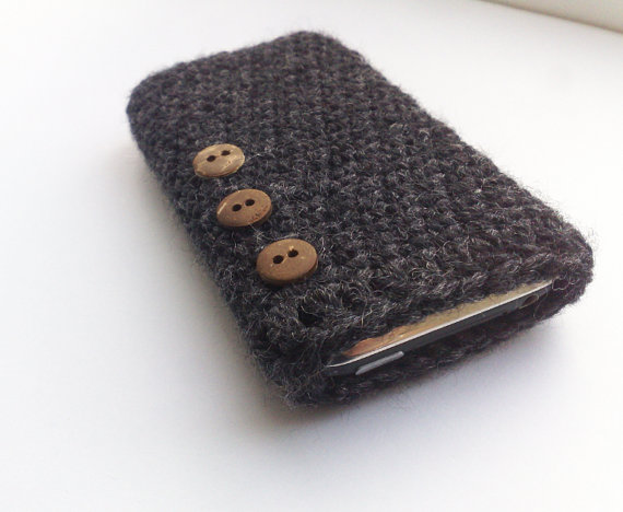 crochet iphone case