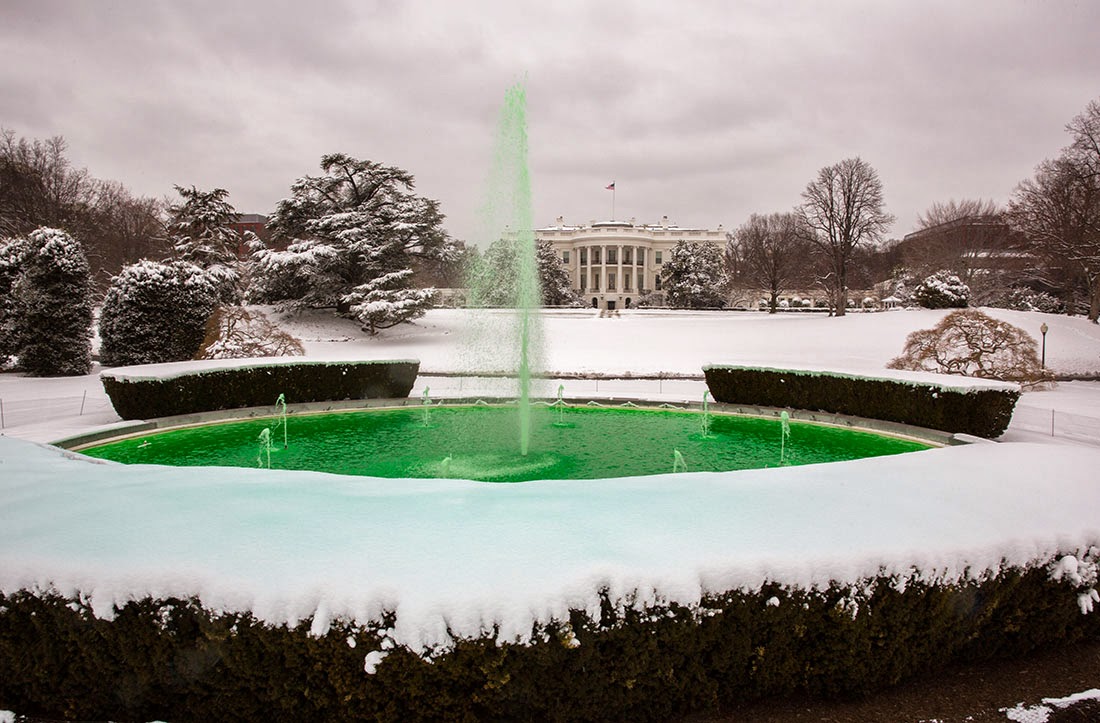 White House Fountain Dyed Green