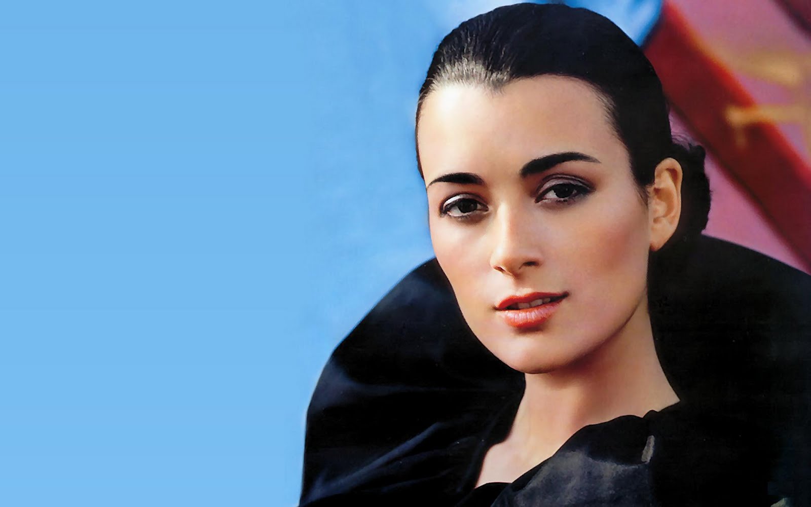 http://4.bp.blogspot.com/-iFRbtfrxxuo/TbMcmMMCxlI/AAAAAAAANsQ/OJQ3uQSxerw/s1600/Cote_de_Pablo_Wallpapers%25252525252B%252525252525283%25252525252529.jpg