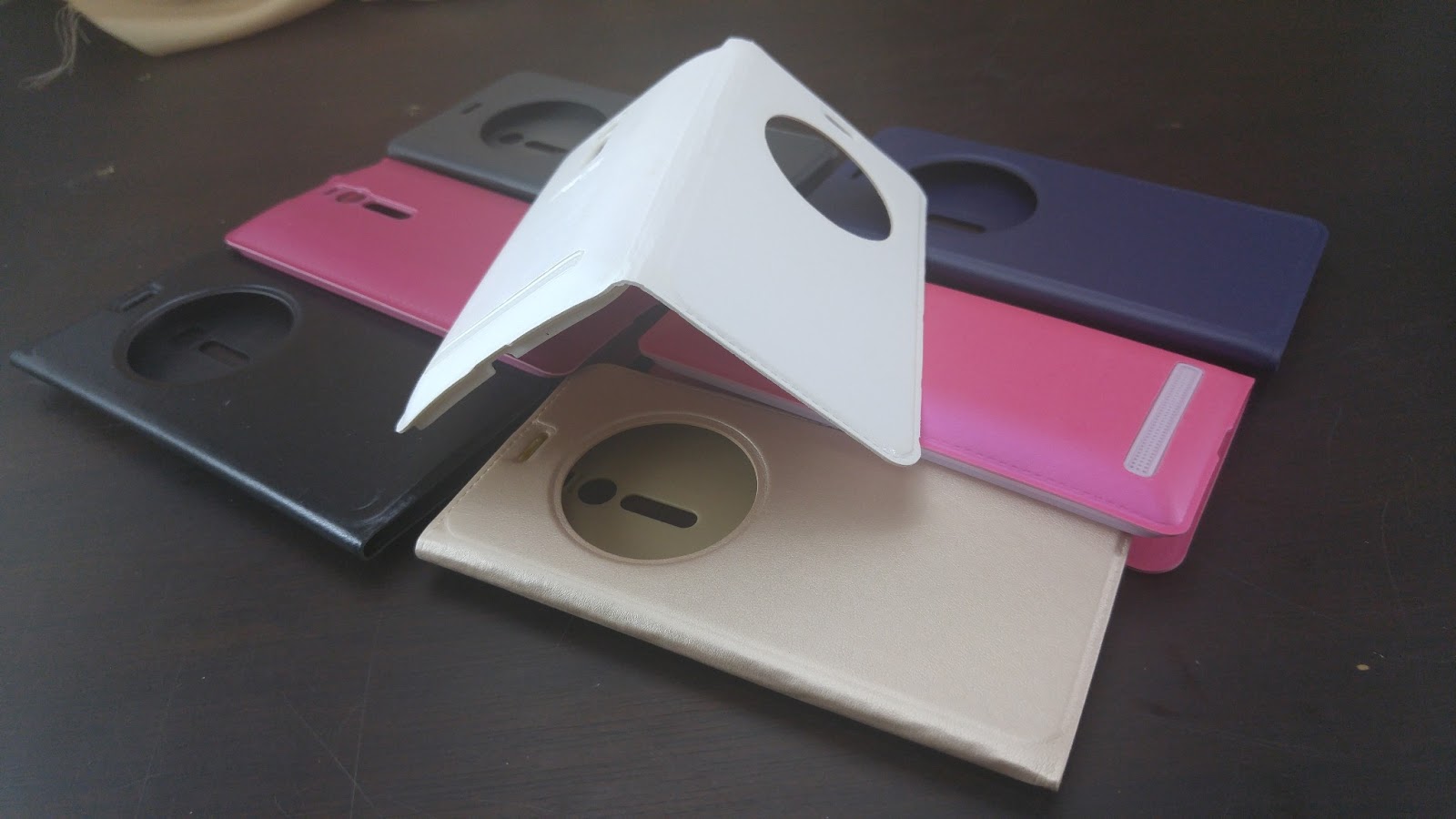 Harga ASUS ZenFone 2 View Flip Cover Deluxe Harga ASUS ZenFone 2 View Flip Cover Deluxe