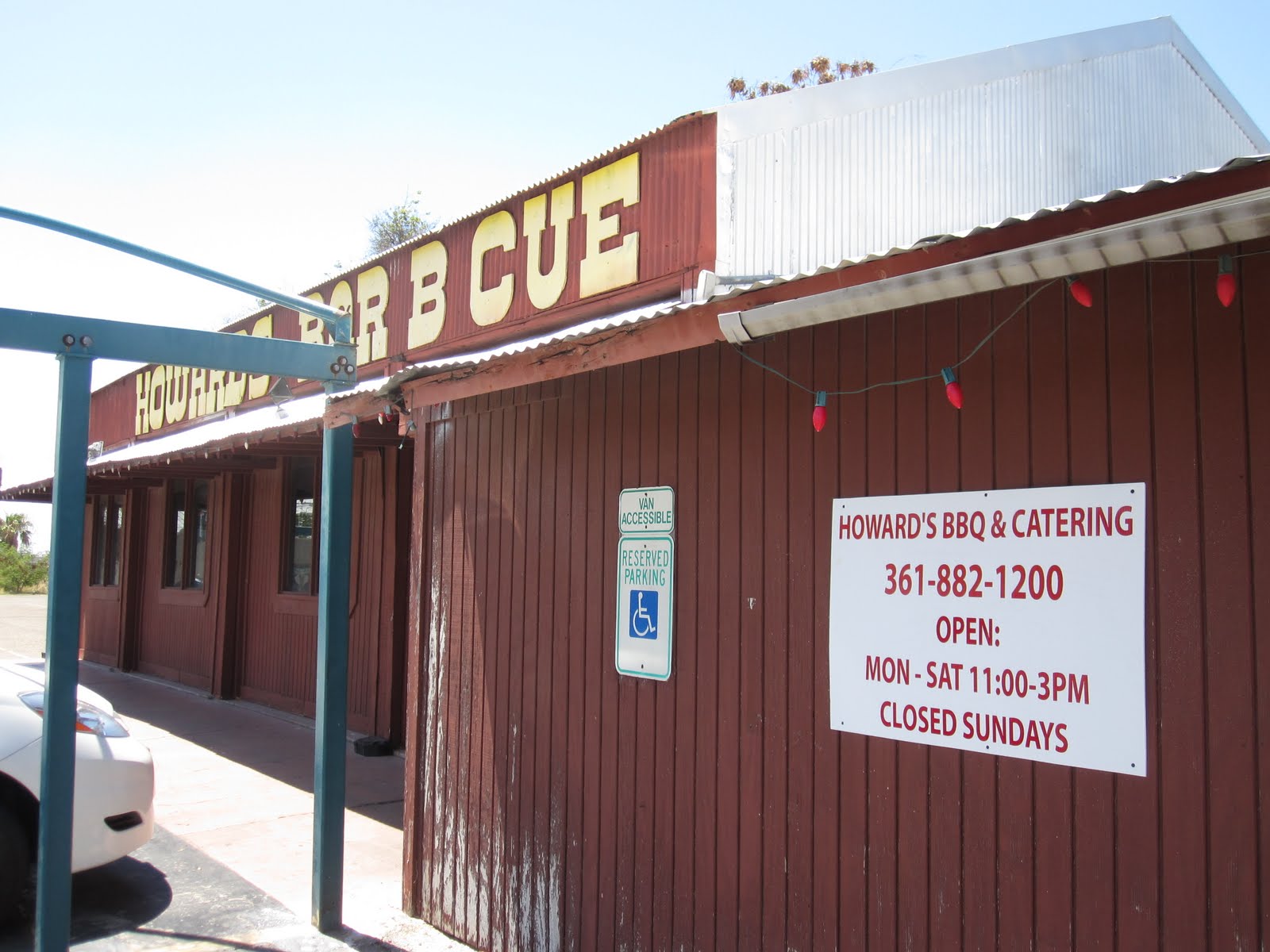 Man Up Tales of Texas BBQ™ Howard's BarBQ (Corpus Christi, TX)
