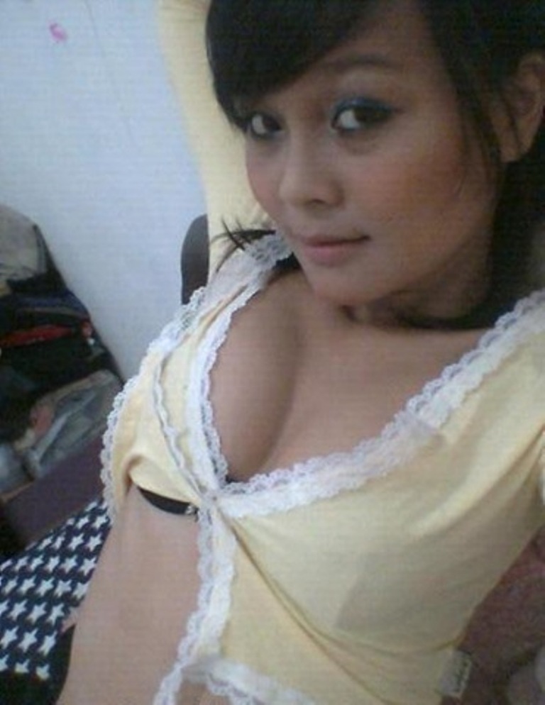 Jangan Lupa Add Facebook Dan Twitter Terbugilblogspot Supaya Jangan Lupa Add Facebook Dan Twitter Terbugilblogspot Supaya