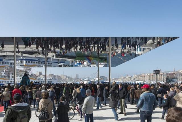 Foster + Partner’s re-imagining of the World Heritage-listed harbour at Marseilles, France has been officially unveiled. Opened by the President of Marseille Provence Métropole, Eugène Caselli, and the Mayor of Marseille, Jean-Claude Gaudin on 2 March, the new Vieux Port events pavilion has been built to celebrate the French city’s year as the European Capital of Culture.