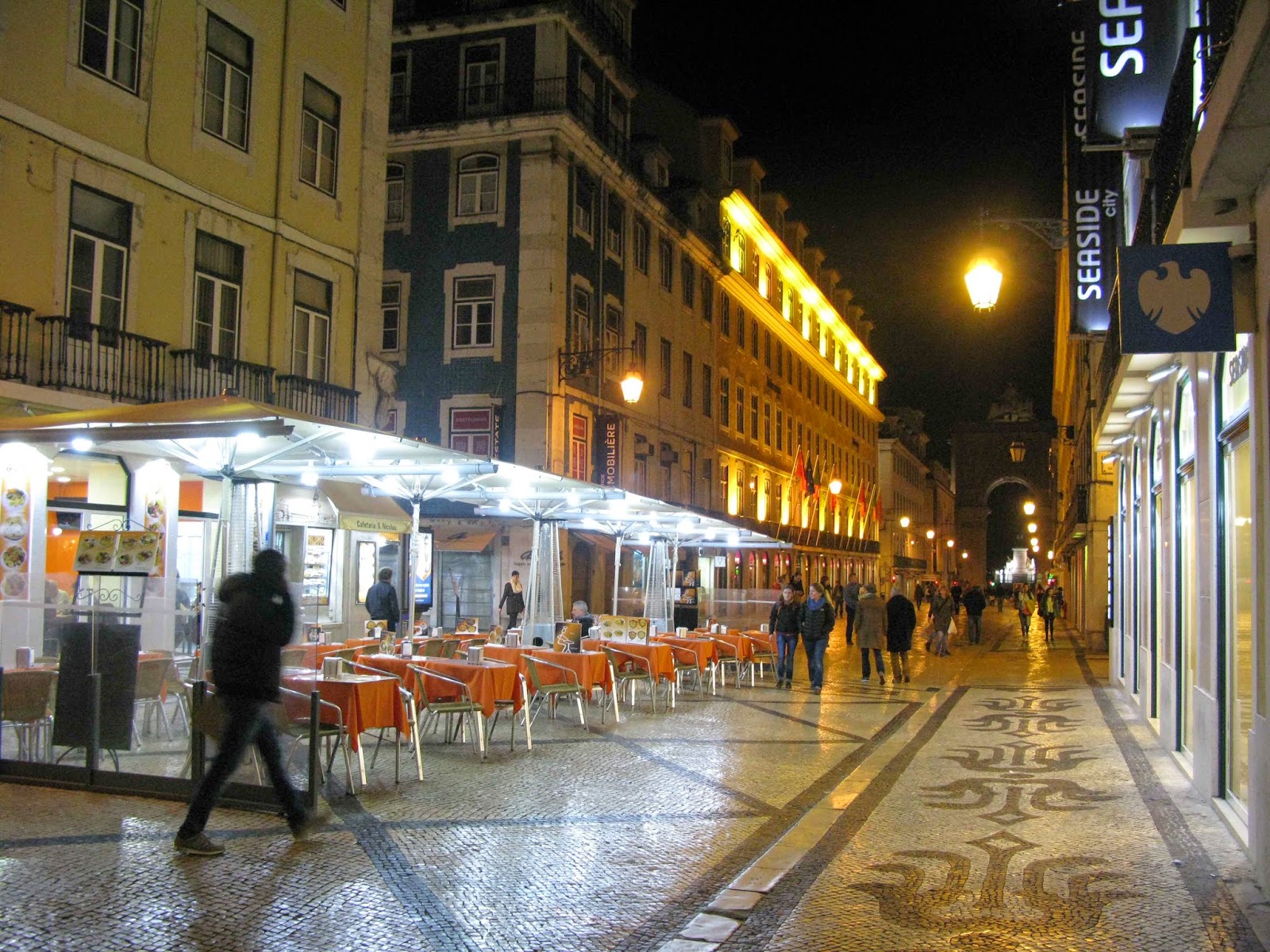 Rua Augusta di notte
