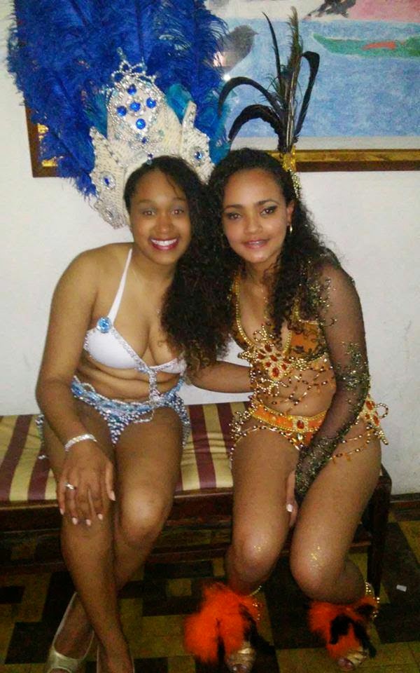 http://4.bp.blogspot.com/-iJ48MhaDlfY/VCmXl60RIGI/AAAAAAAAAXg/pHcPqV_OLpM/s1600/RAINHA%2BE%2BMADRINHA.jpg