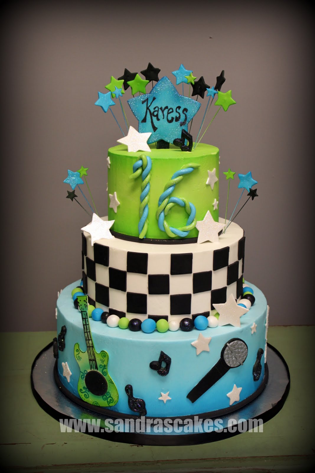 Sweet Sixteen Cakes