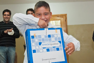 El intendente Juan Pablo de Jesús completo la entrega del 100 % de netbooks en La Costa 3 EntregaNetbooks503+(1)