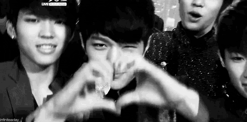 Výsledek obrázku pro kpop thank you gif