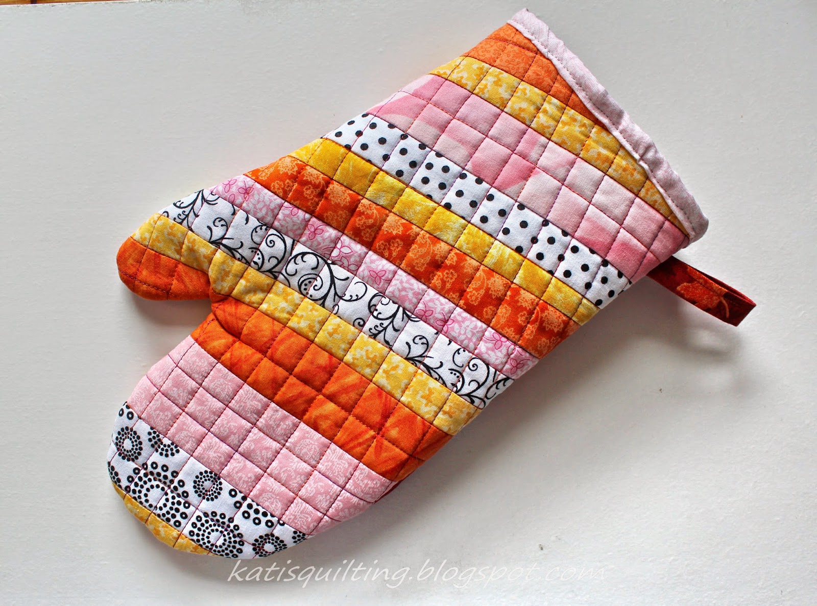 Kati's Quilting and Sewing Oven mitts, and hot pads