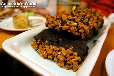Chocolate Toffee Nut Loaf at Starbucks