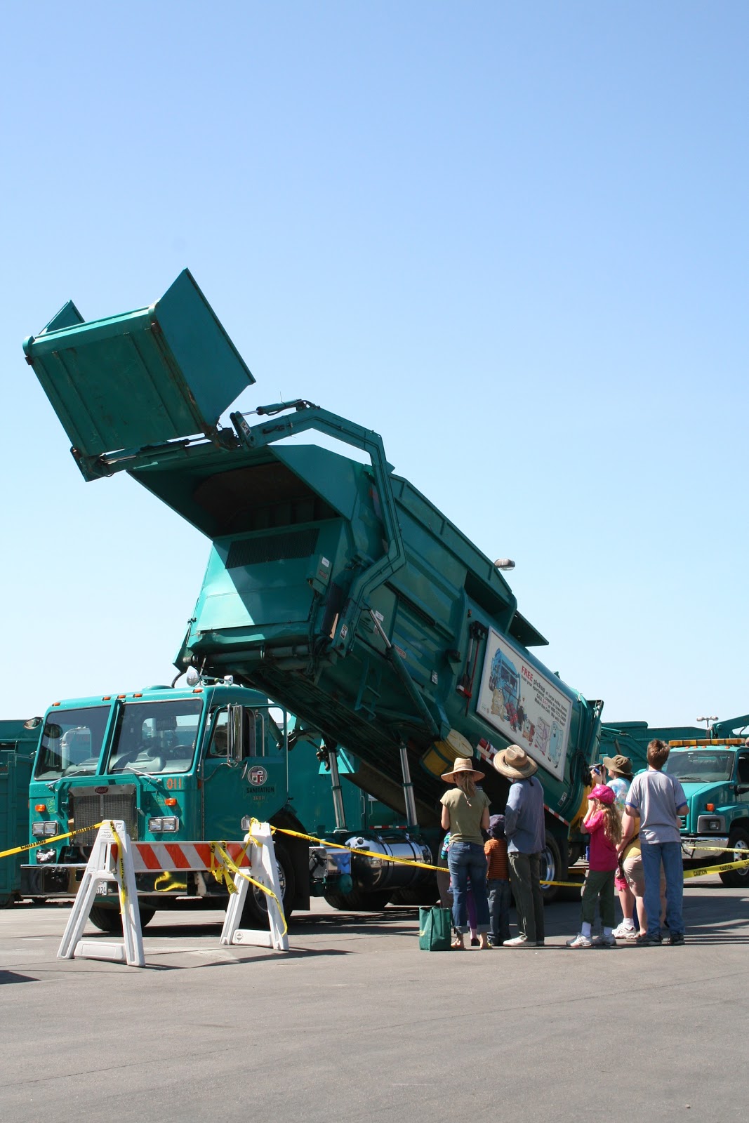 the tenth annual bureau of sanitation open houses front loader city of los angeles public works sanitation