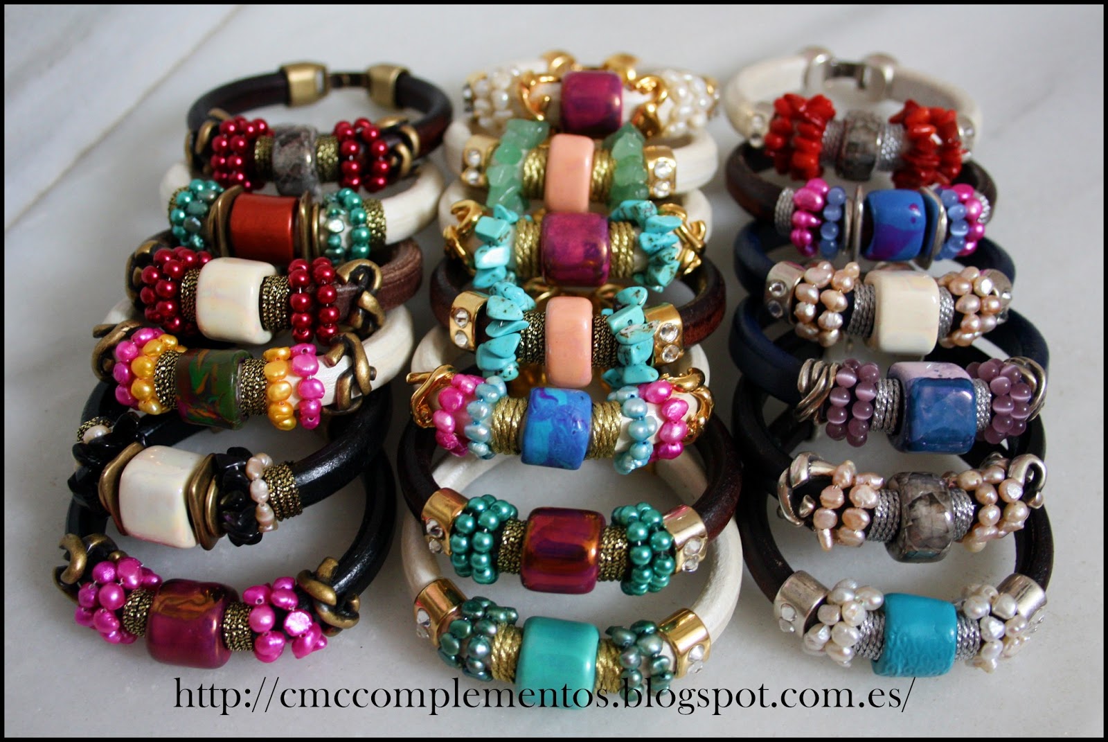 CMC Complementos Pulseras de piedras semipreciosas y cerámica