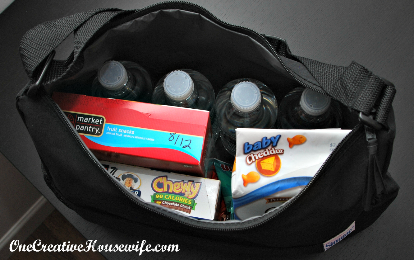 One Creative Housewife: Emergency Snack Bag