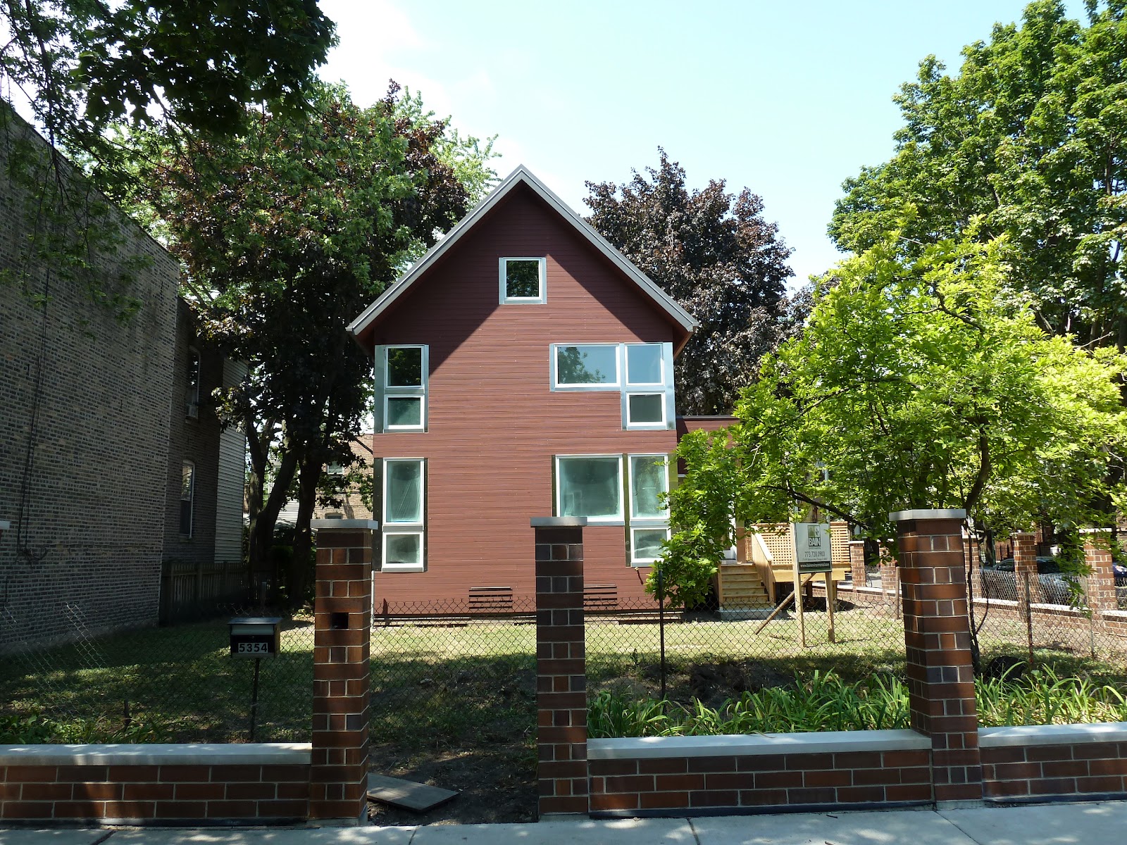 The Chicago Real Estate Local West Andersonville modern house taking