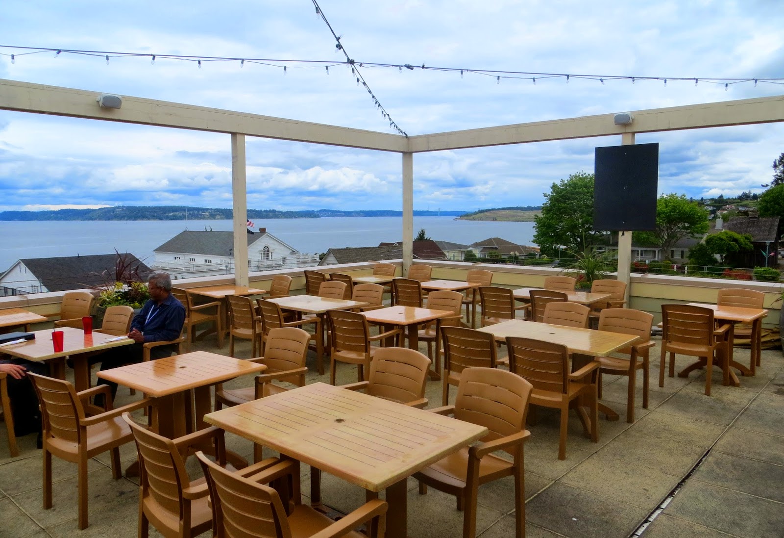 Blog 2164 Topside Bar and Grill, Steilacoom, WA 5/17/2013