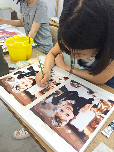 横浜美術学院の中学生教室 美術クラブ 写真から学ぶ!「アクリルガッシュで色面分割」7