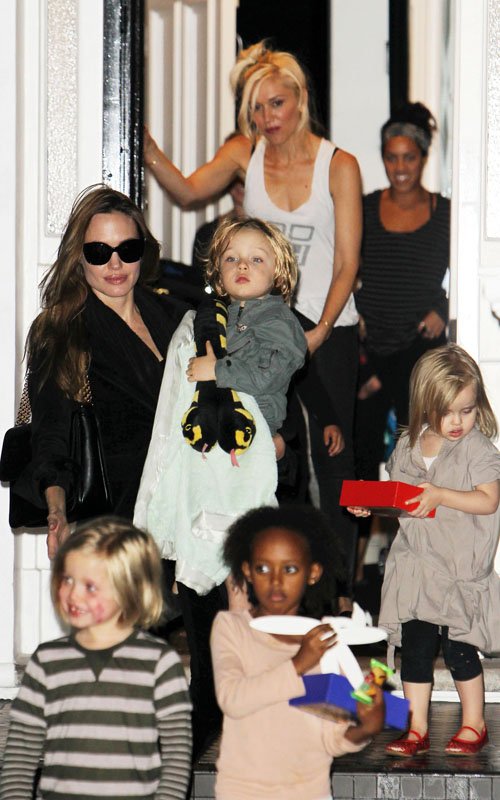 The Jolie-Pitt And Rossdale Kids Have A Playdate!