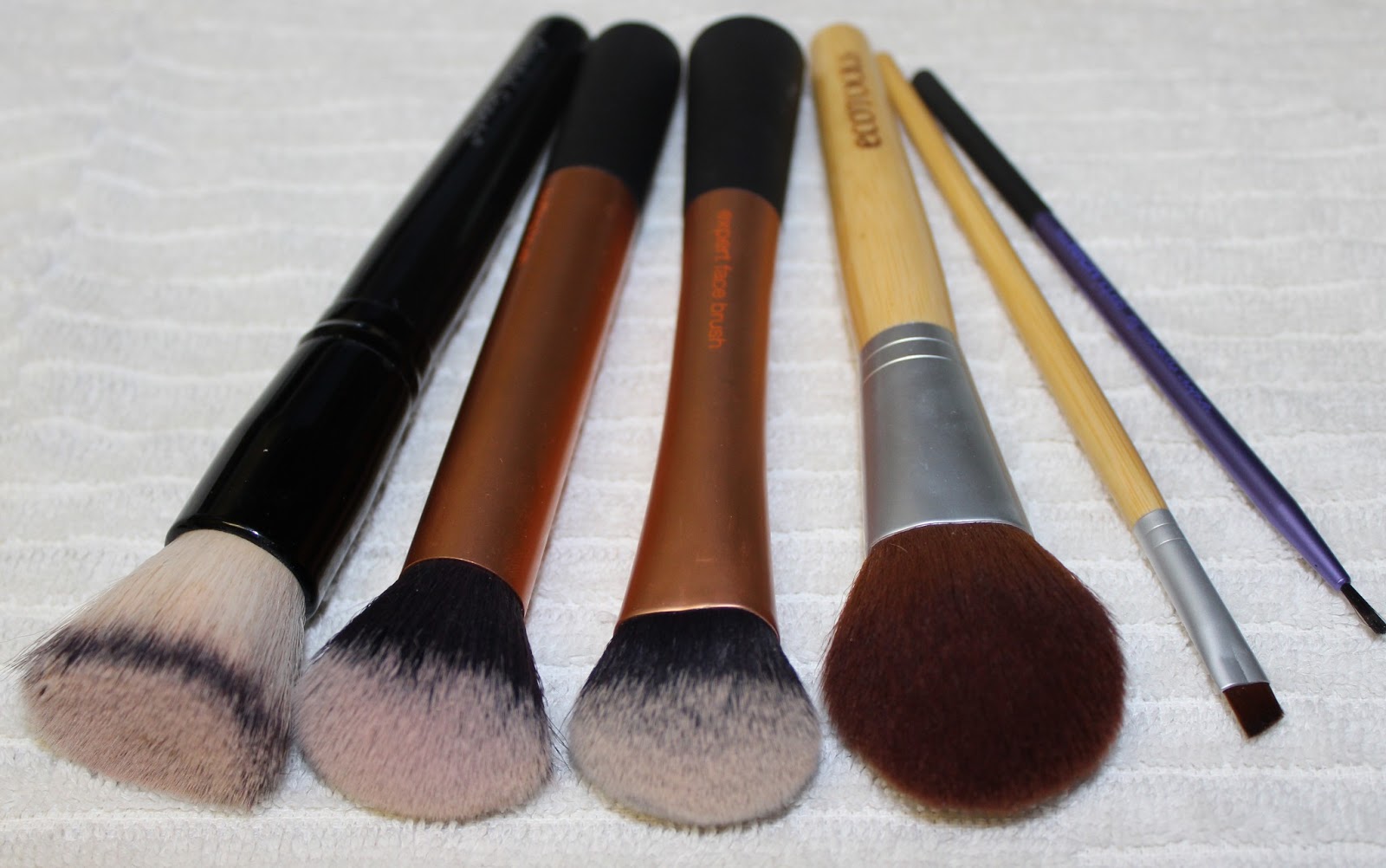 Luhivy's favorite things My favorite and Most Used Makeup Brushes (Drugstore)