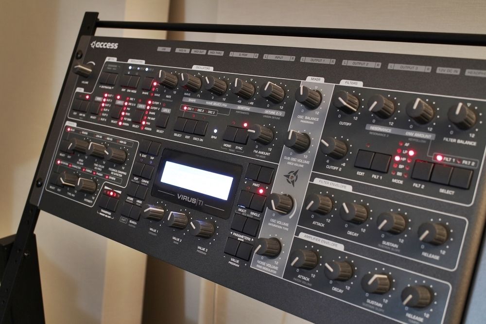 MATRIXSYNTH Access Virus TI2 Desktop Racked Synthesizer