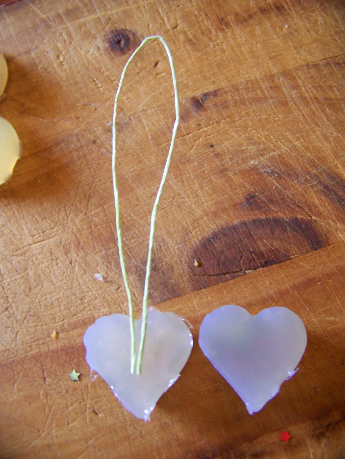 A Pretty Talent Blog Making Christmas Decorations from Hot Glue
