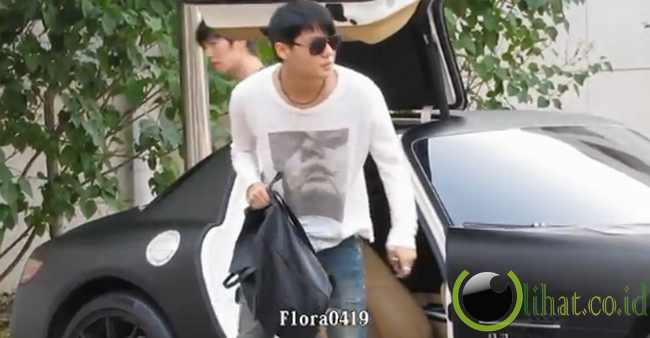 Mercedes-Benz SLS AMG - Kim Junsu Mercedes-Benz SLS AMG - Kim Junsu