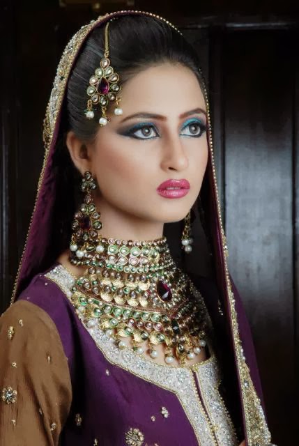 Pakistani model dresses images Pakistani model dresses images