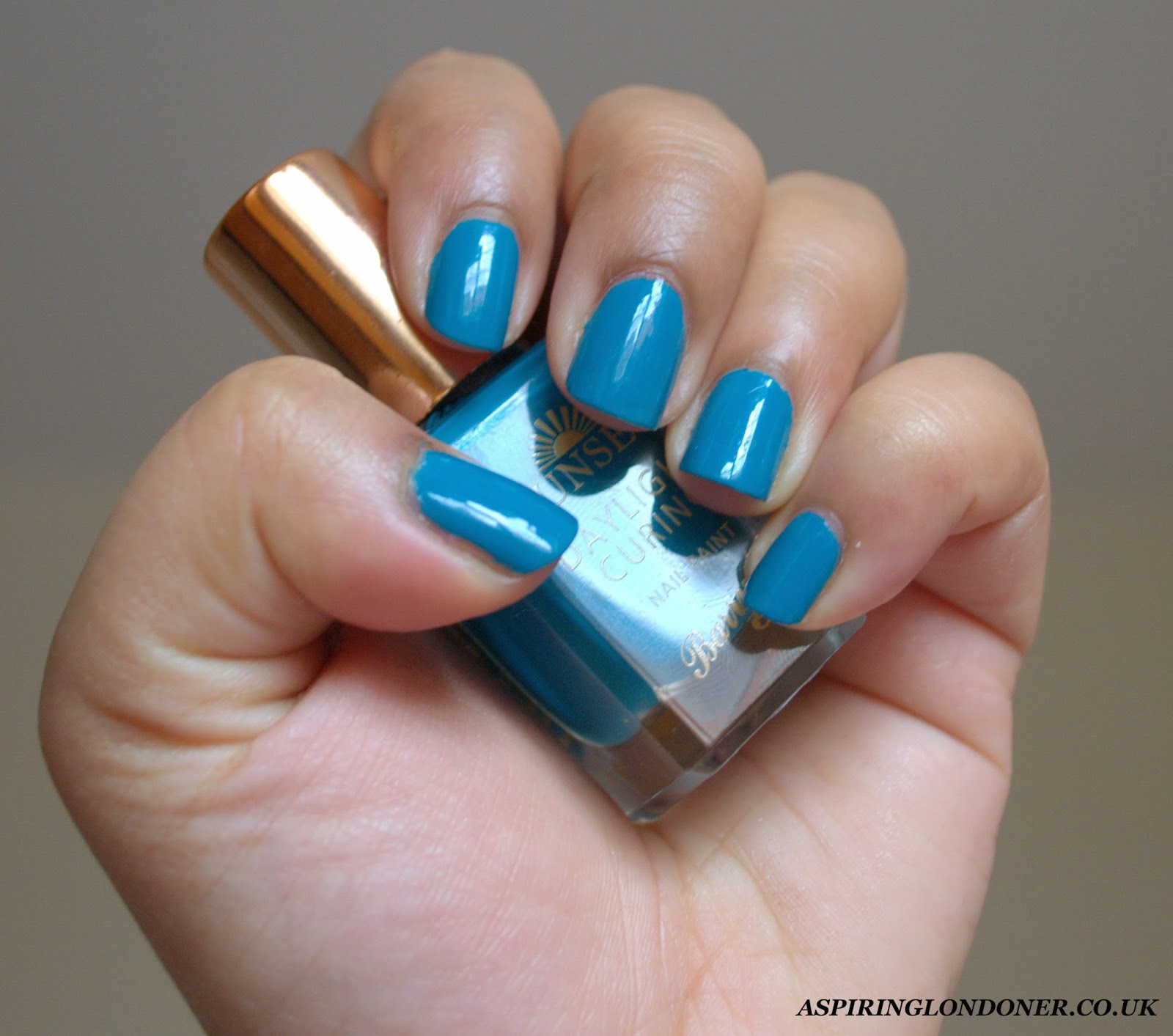 Barry M Sunset Daylight Curing Nail Polish The Way You Make Me Teal Swatch - Aspiring Londoner Barry M Sunset Daylight Curing Nail Polish The Way You Make Me Teal Swatch - Aspiring Londoner
