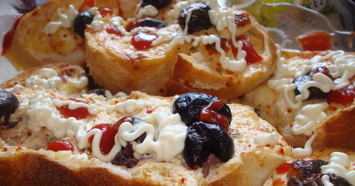 Ekmek Pizza