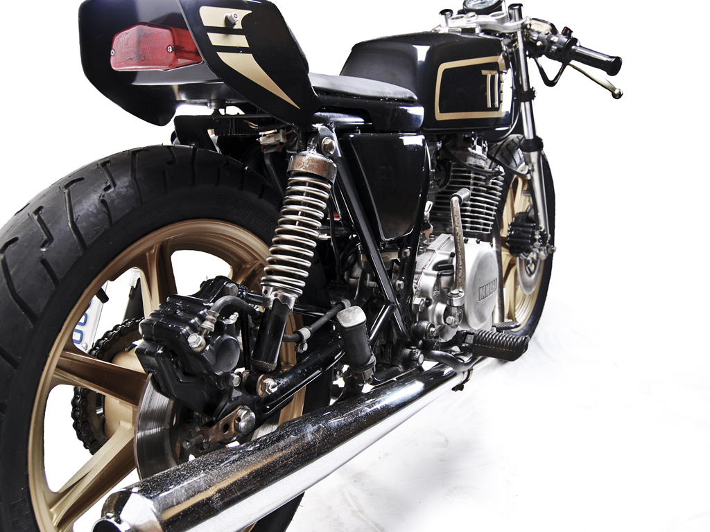 Racing Cafè Yamaha XS 400 1977 by MotoHangar