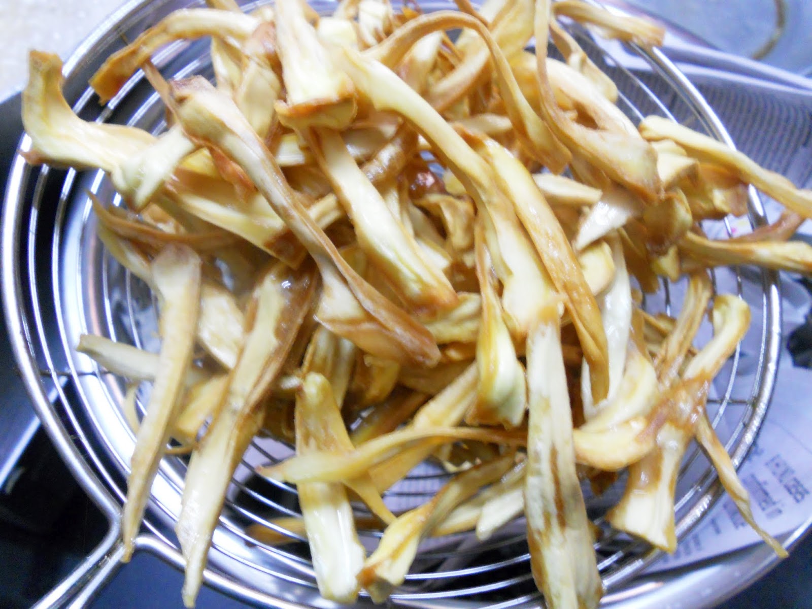 Jackfruit Chips/Chakkavaruthathu.....step by step. Cooking Is Easy
